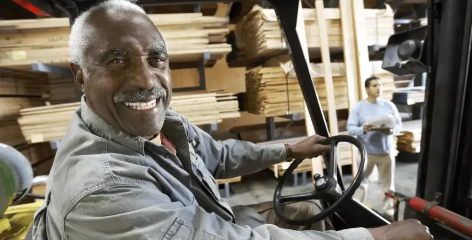 Via 65plus werken in de logistiek