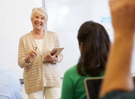 Werken in het onderwijs via 65plus